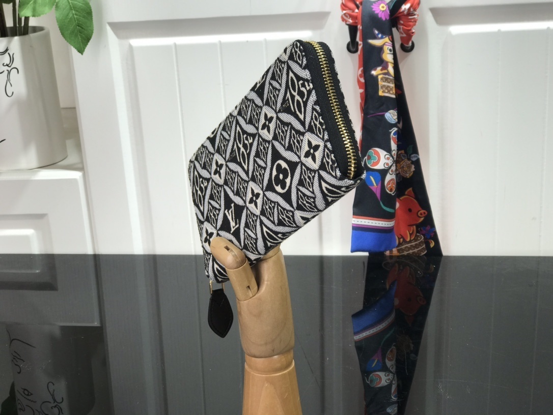 LV SINCE 1854 ZIPPY wallet M69994
