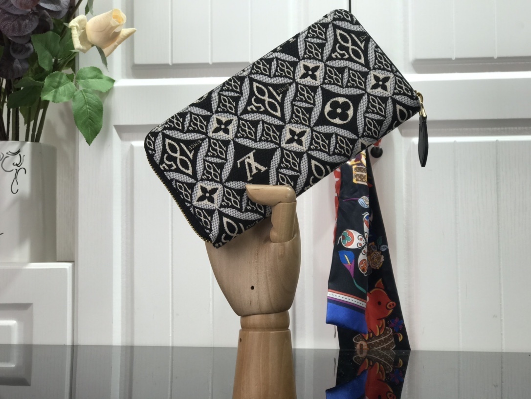 LV SINCE 1854 ZIPPY wallet M69994