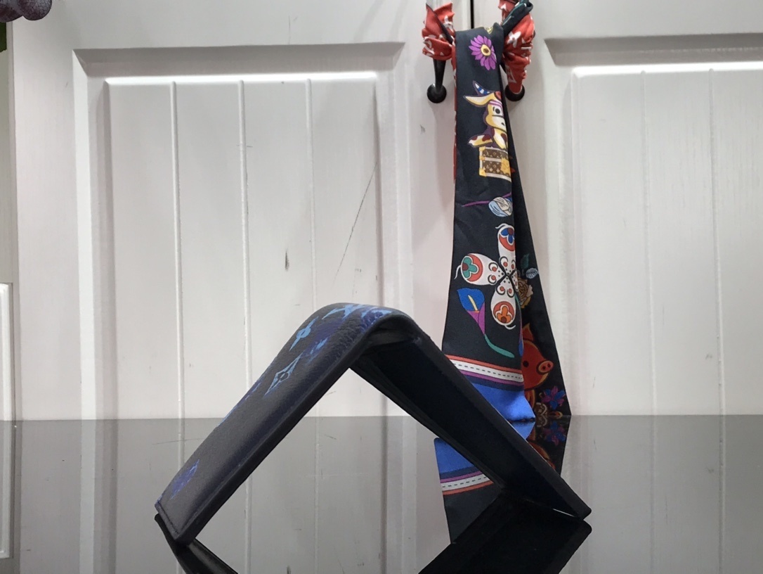 LV SLENDER wallet M80464 