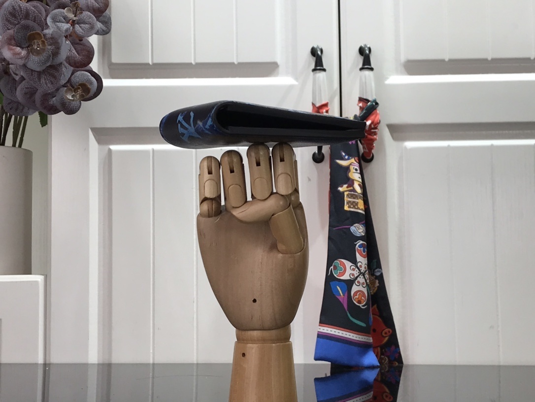 LV SLENDER wallet M80464 