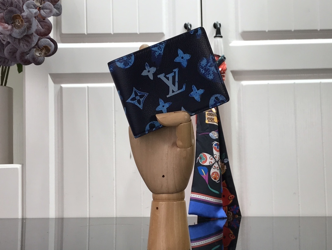 LV SLENDER wallet M80464