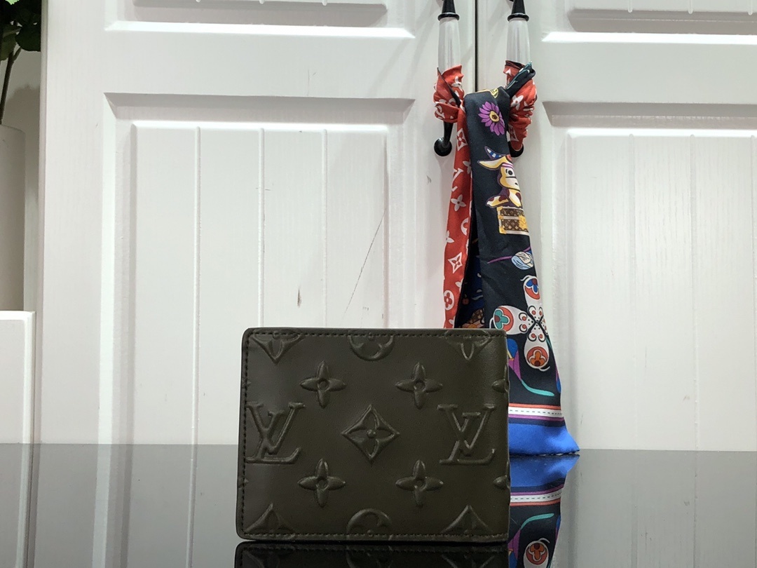 LV SLENDER wallet M80520 