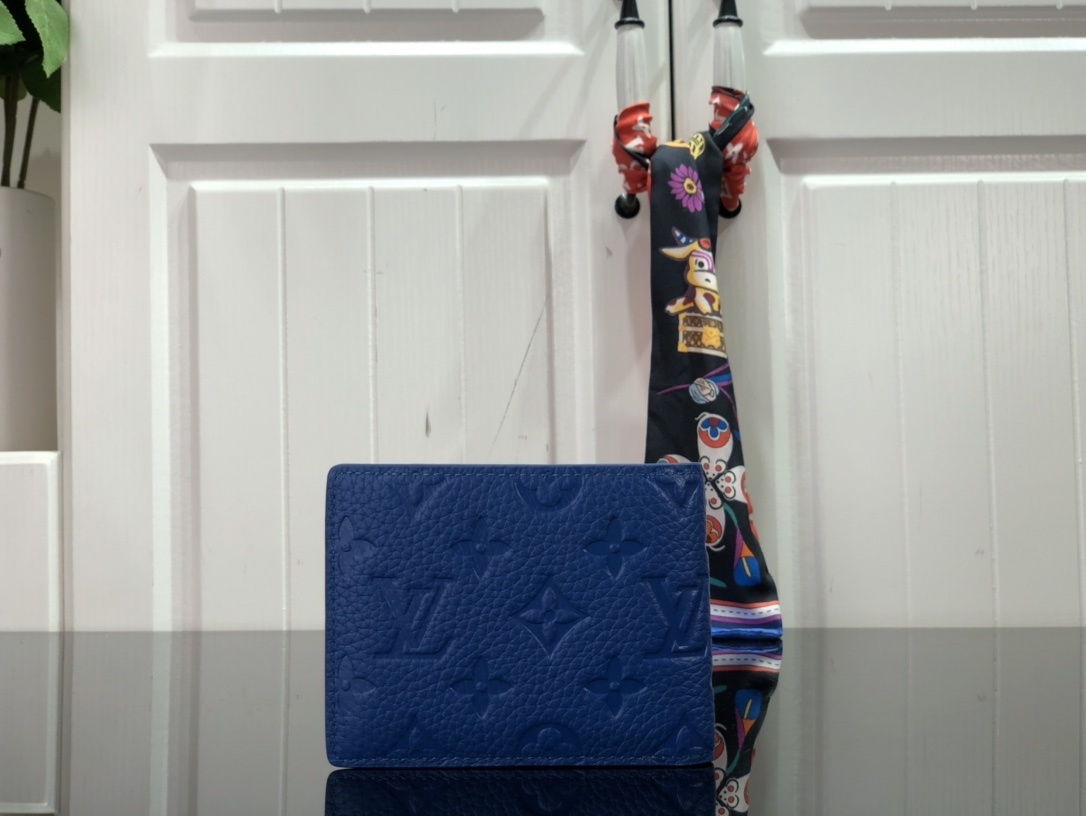 LV SLENDER wallet M80590