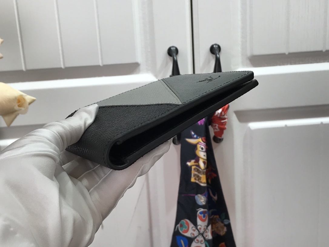 LV SLENDER wallet N63261 