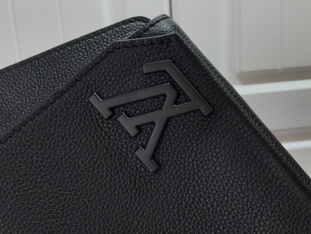 LV SLINGBAG M57081