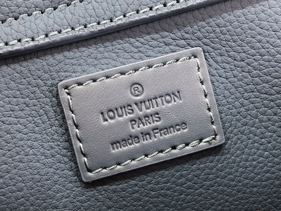 LV SLINGBAG M57081