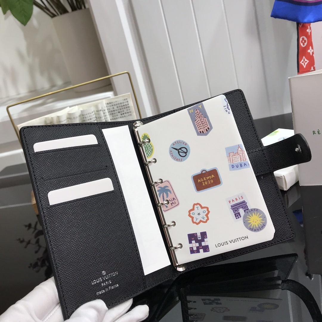 LV Small Notepad R20005