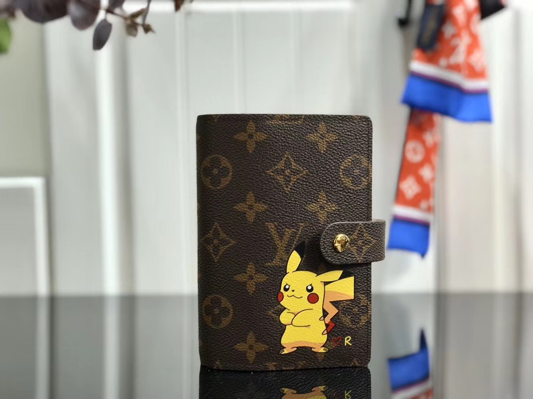 LV SMALL RING AGENDA COVER R20005LY 