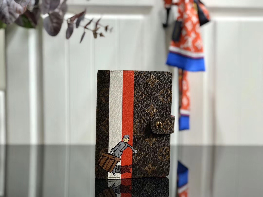 LV SMALL RING AGENDA COVER R20005LY 