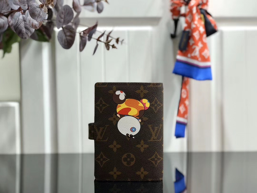 LV SMALL RING AGENDA COVER R20005LY 
