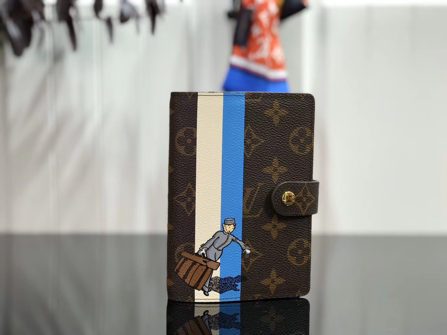 LV SMALL RING AGENDA COVER R20005LY 