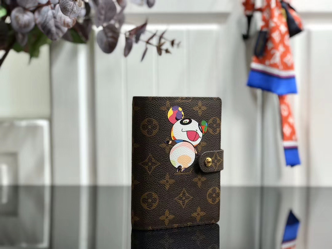 LV SMALL RING AGENDA COVER R20005LY 