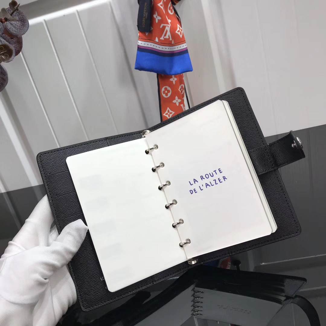 LV SMALL RING AGENDA COVER R20005MB 