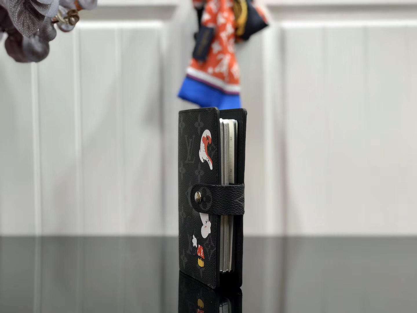 LV SMALL RING AGENDA COVER R20005MB 