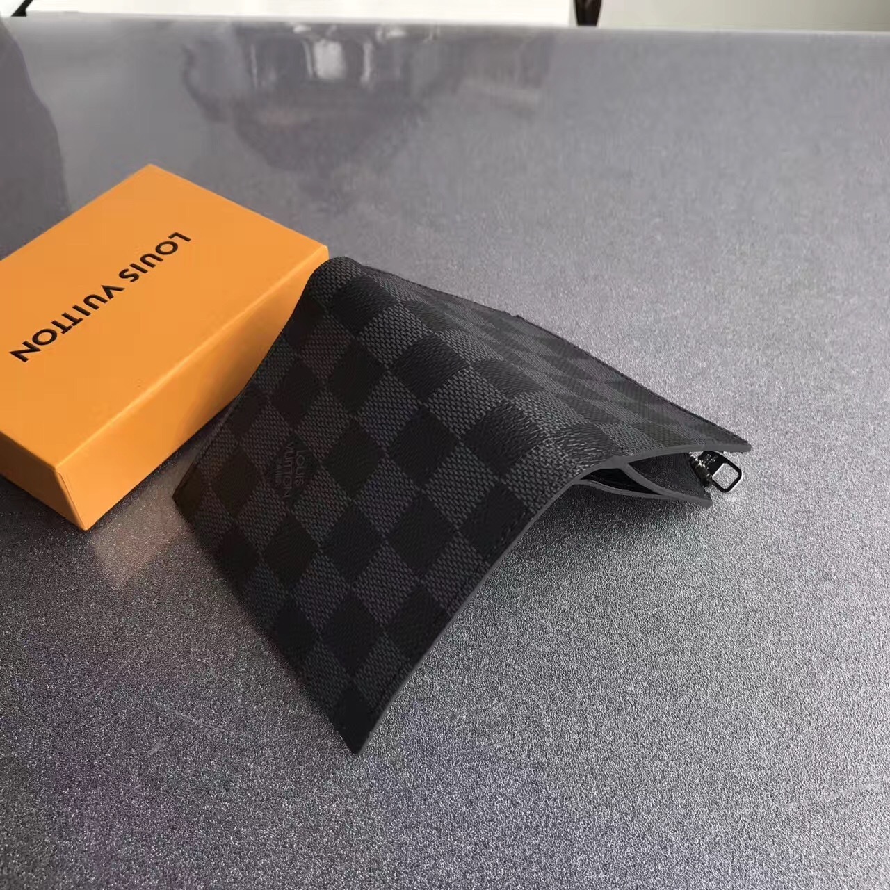 LV SMART Epi wallet M64008