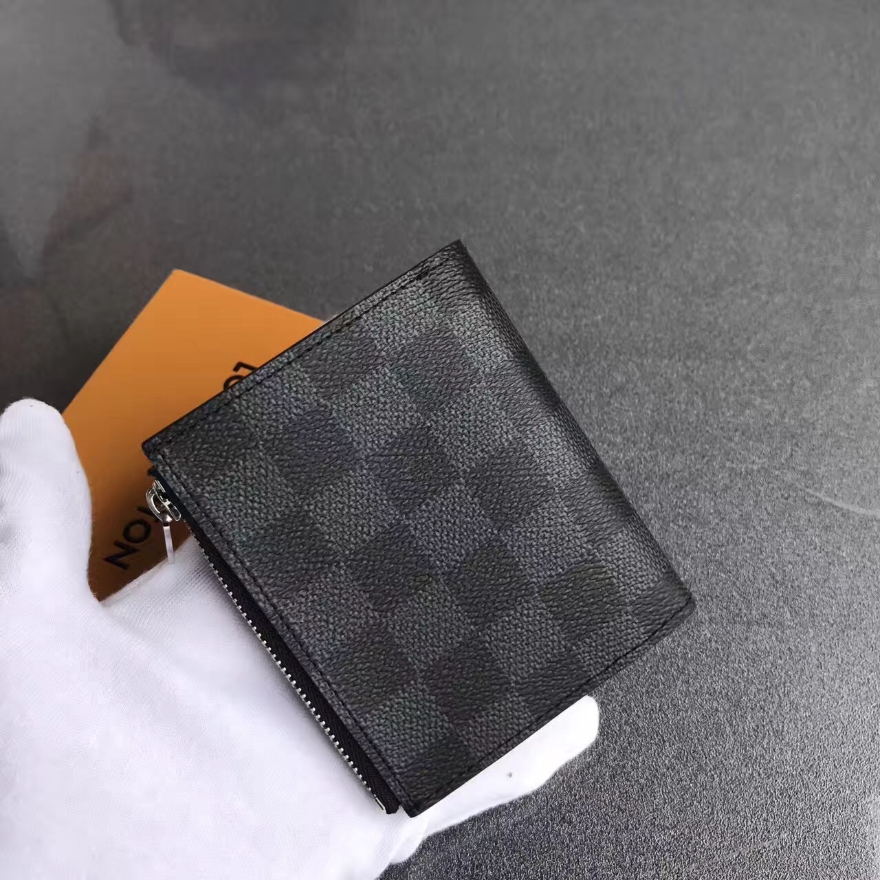 LV SMART Epi wallet M64008