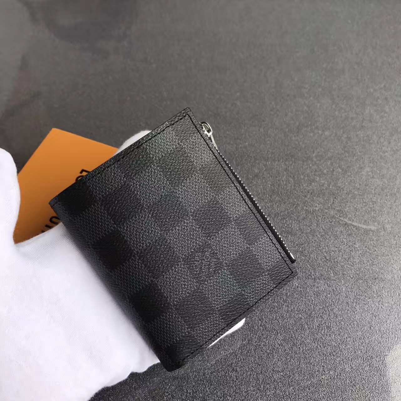 LV SMART Epi wallet M64008
