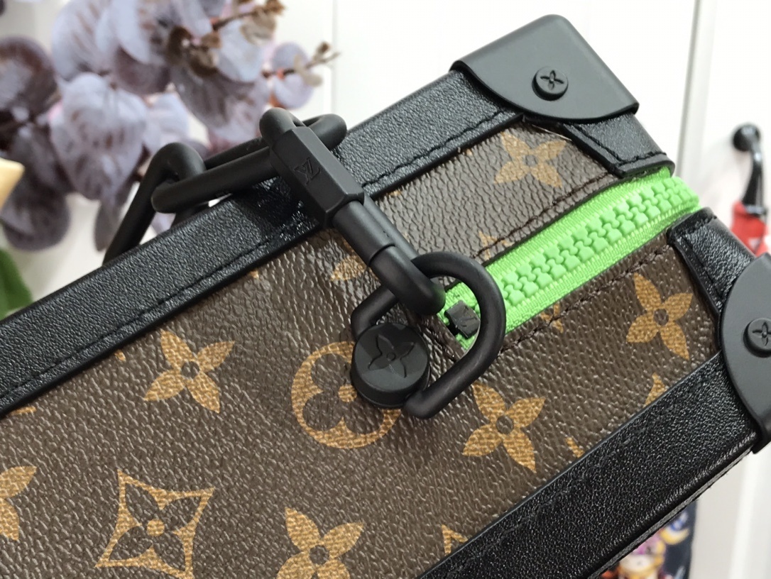 LV SOFT TRUNK M45619