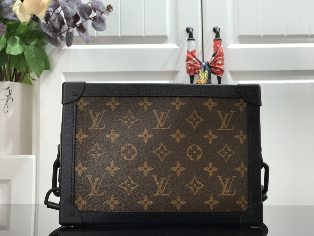 LV SOFT TRUNK M45619