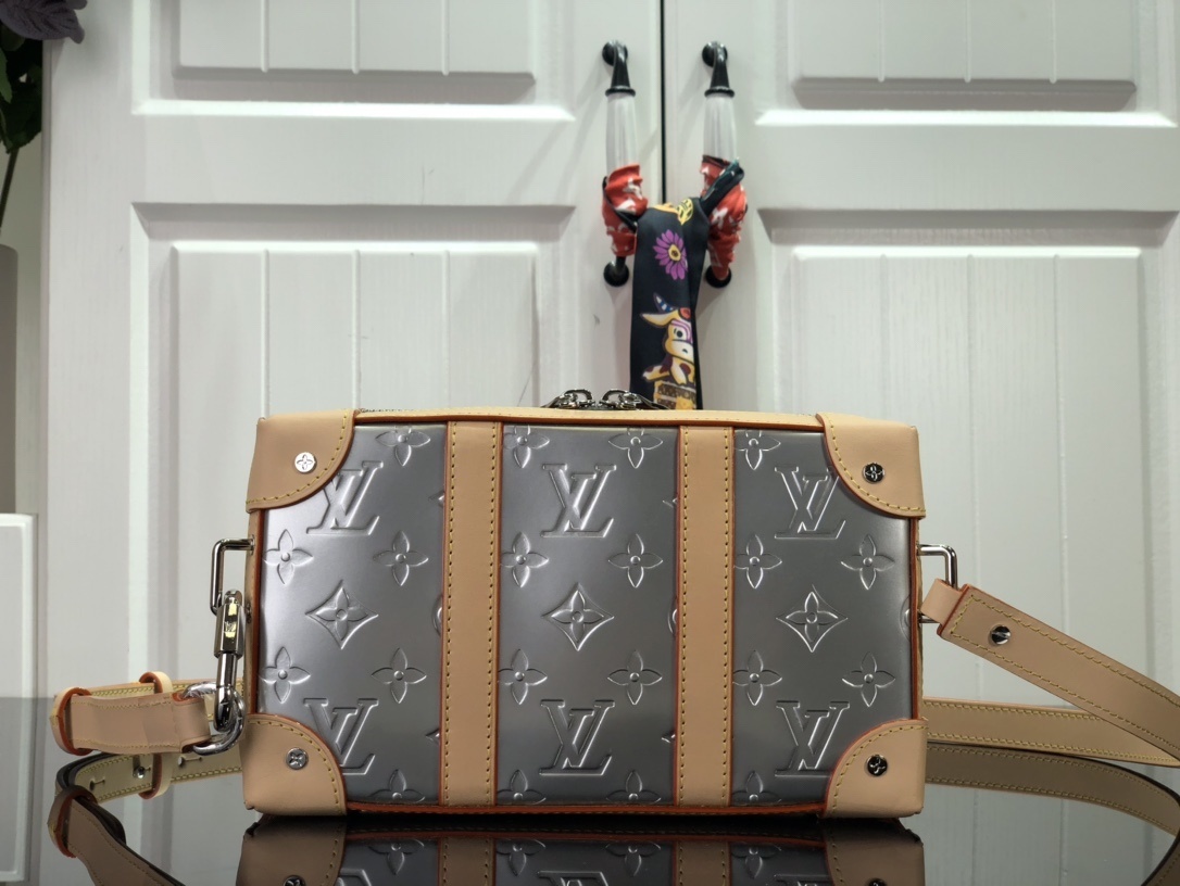 LV SOFT TRUNK M45880