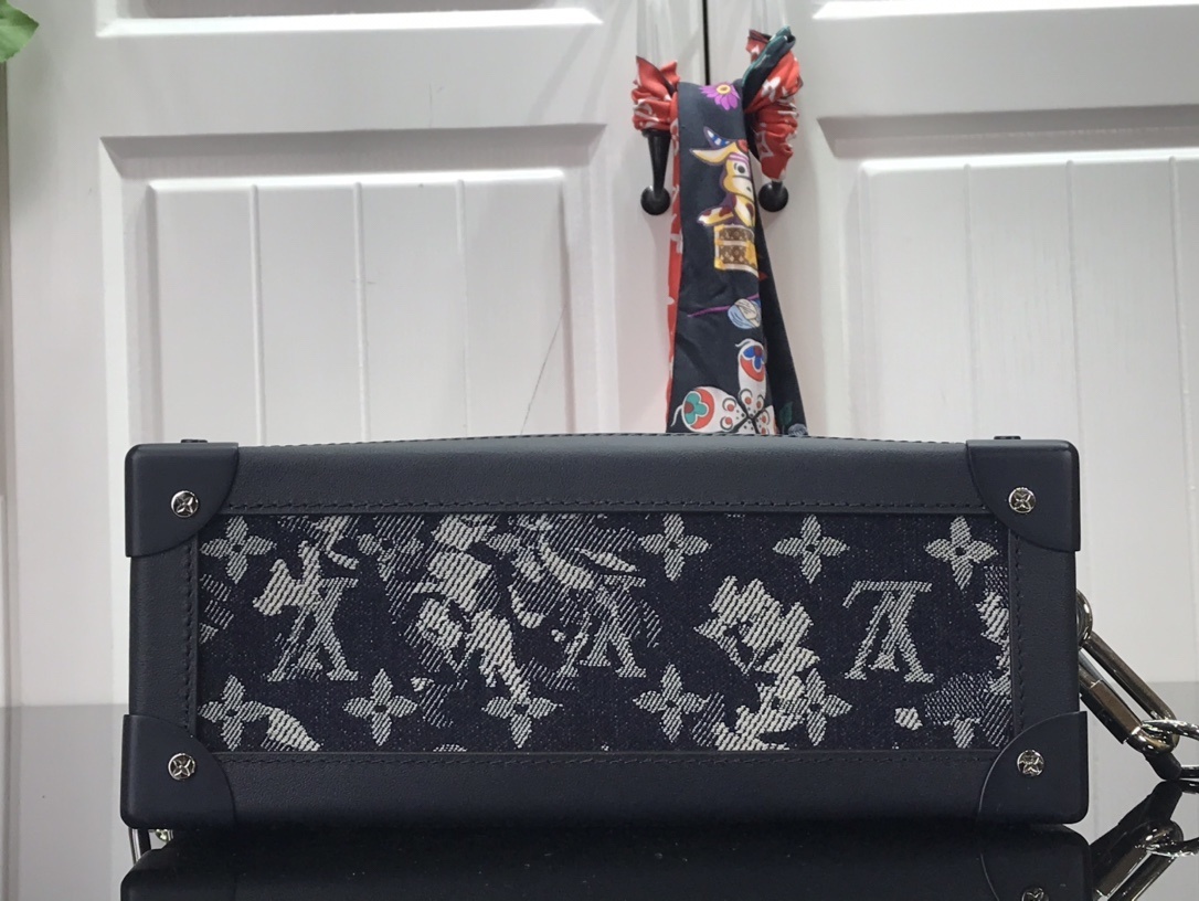 LV SOFT TRUNK M57283