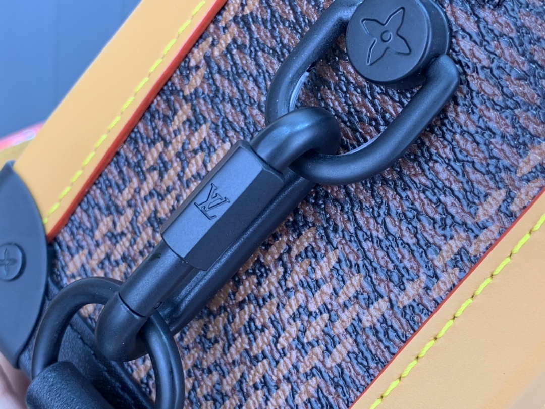 LV SOFT TRUNK N40381