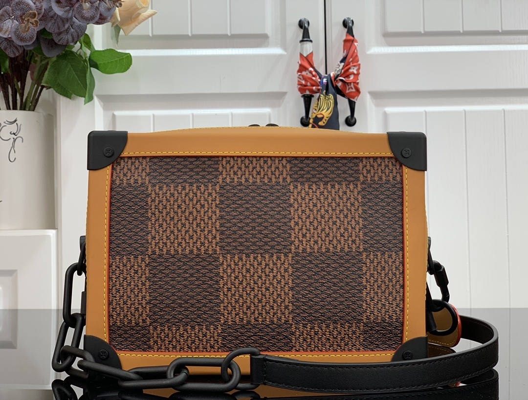 LV SOFT TRUNK N40381