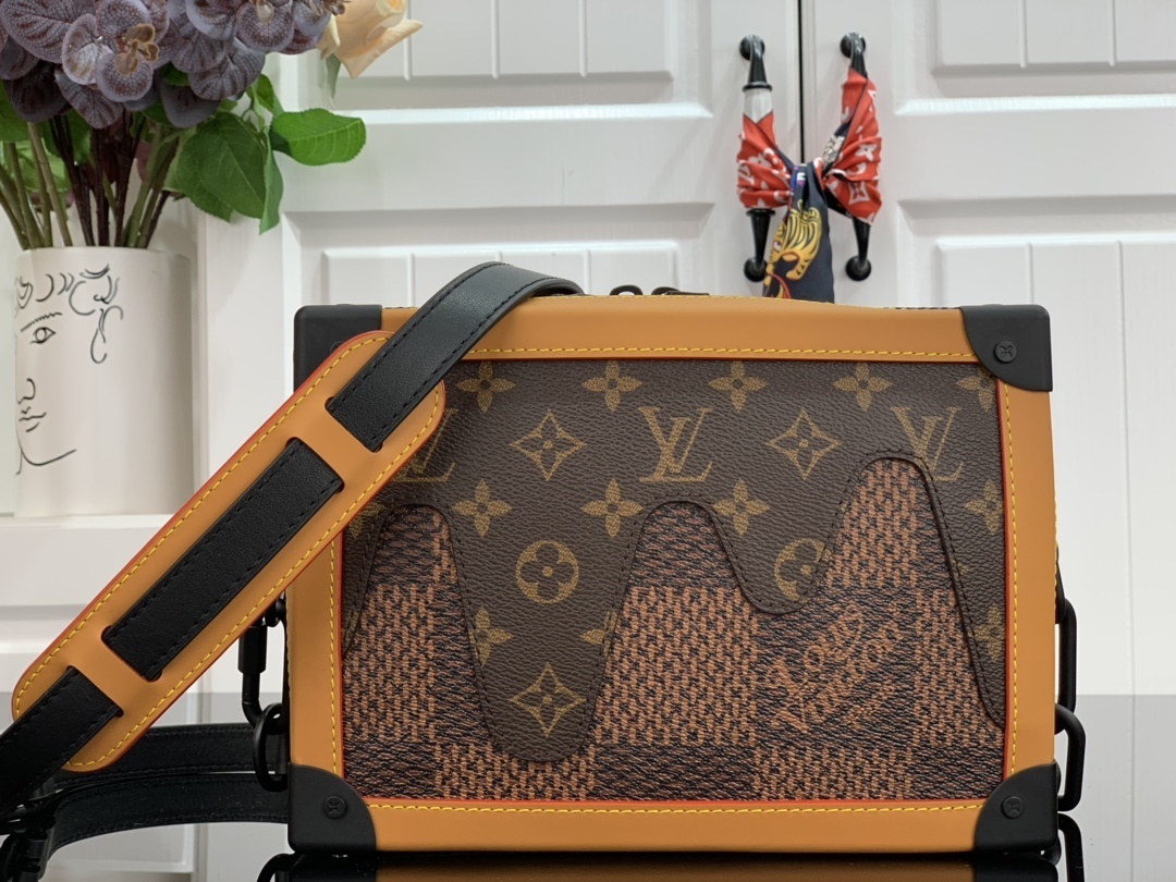 LV SOFT TRUNK N40381
