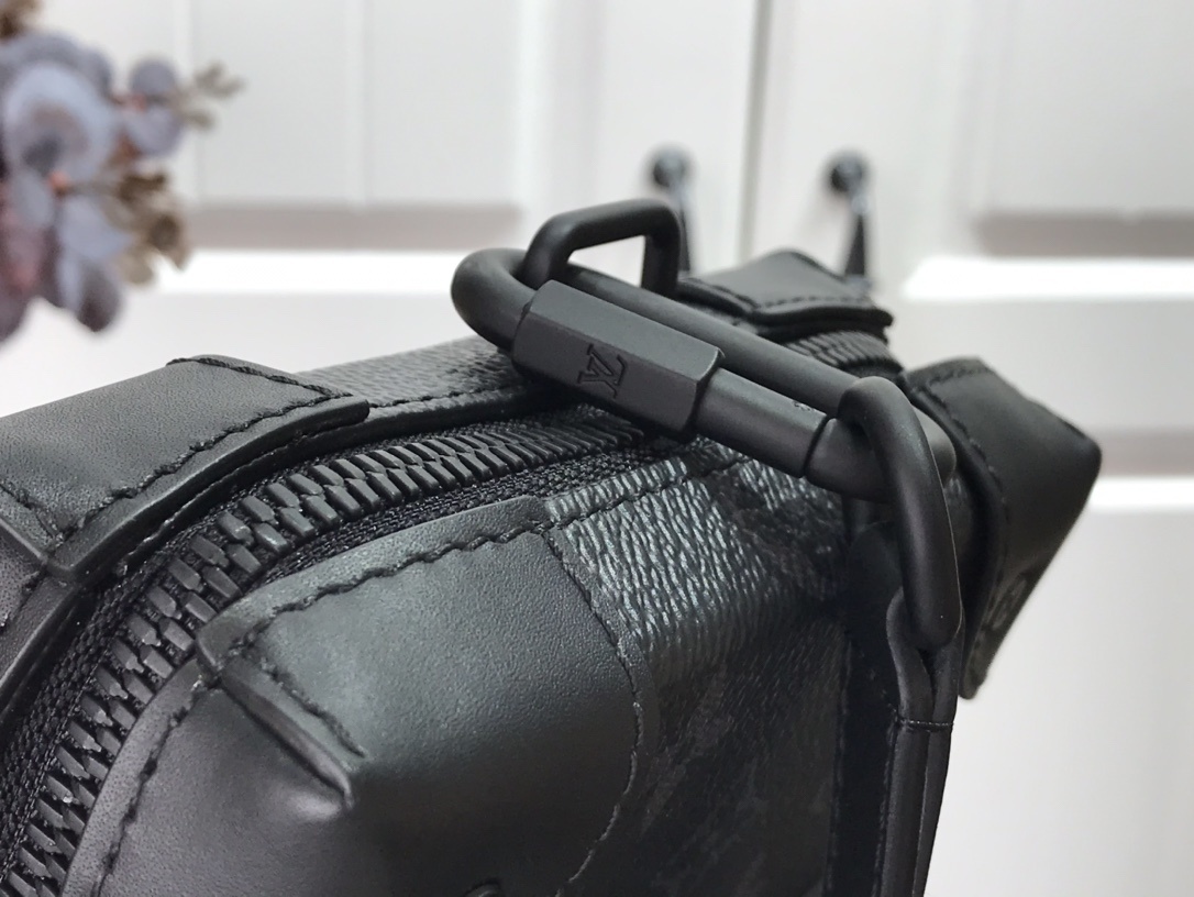 LV SOFT TRUNK wallet M45671