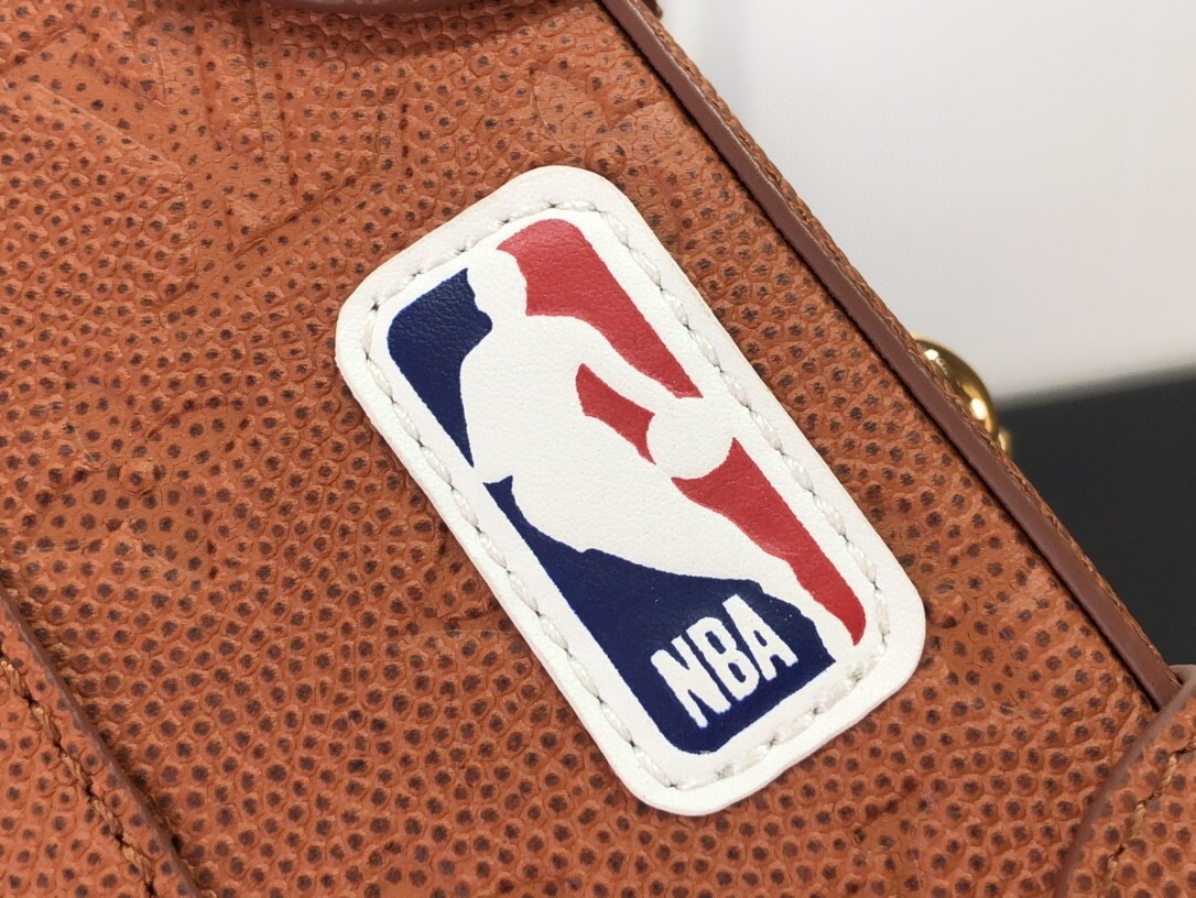 LV SOFT TRUNK WEARABLE BAG M80549 