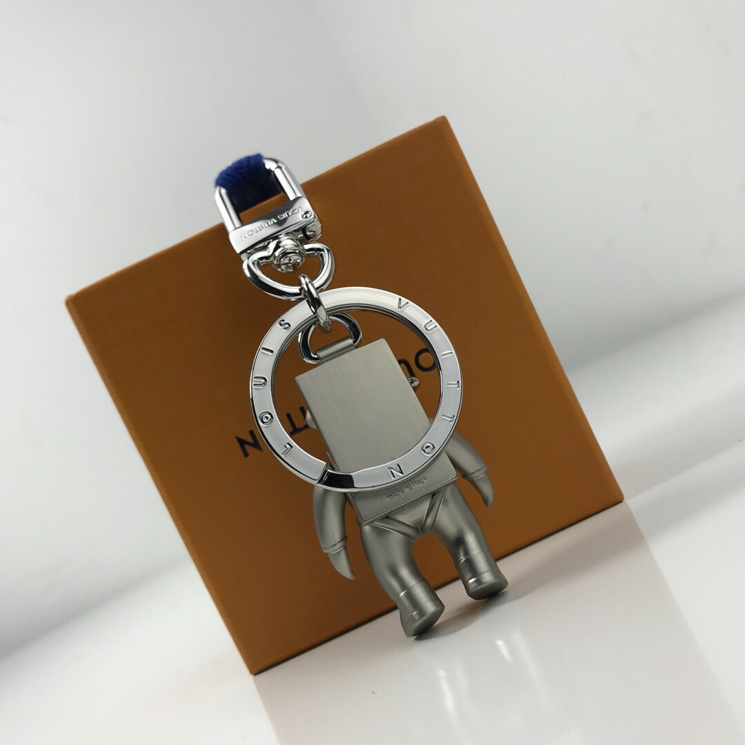 LV SPACEMAN KEY HOLDER AND BAG CHARM MP2213