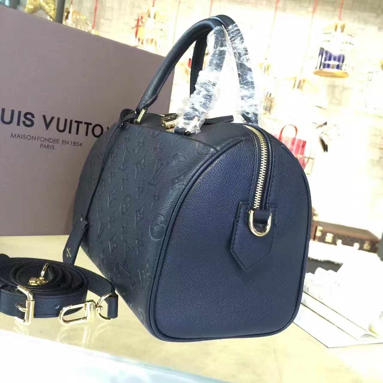 LV SPEEDY Bag M42401 