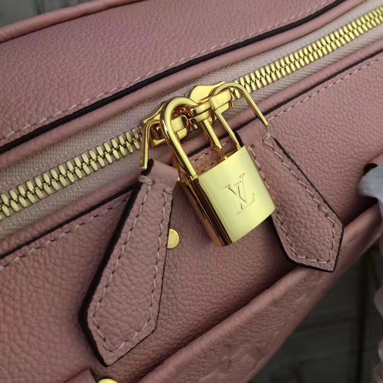 LV SPEEDY Bag M42401 