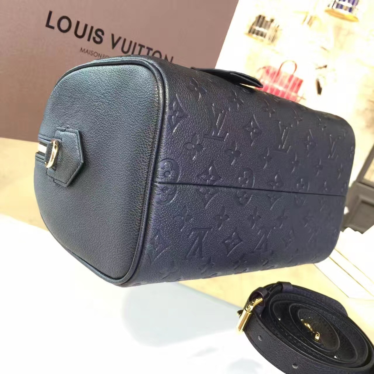 LV SPEEDY Bag M42401 