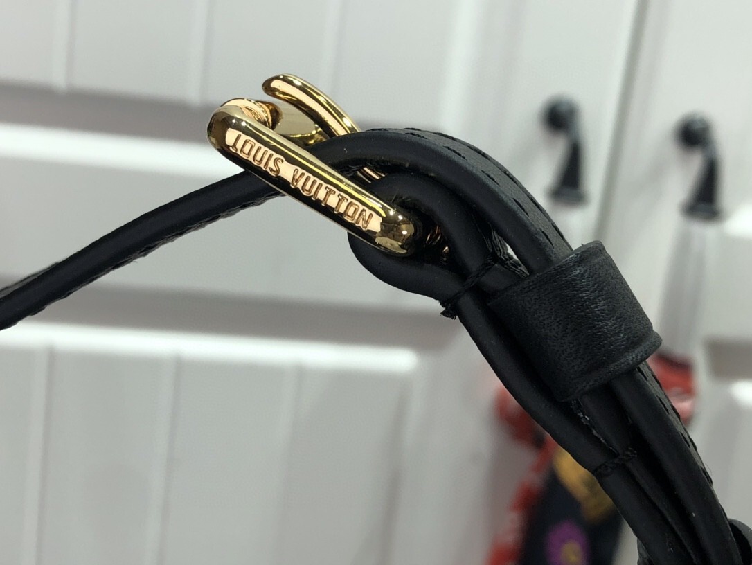 LV SPEEDY BANDOULIERE 25 M58947 