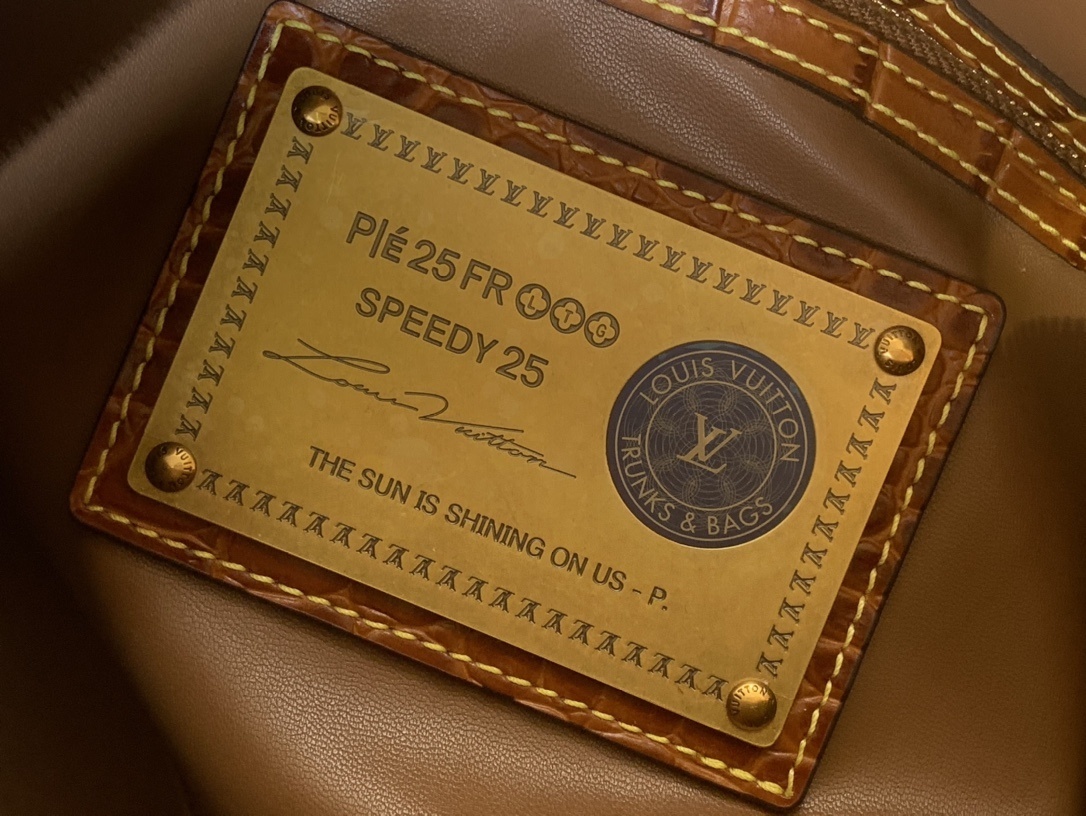 LV SPEEDY P9 BANDOULI??RE25   m24425A 