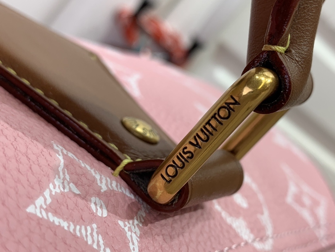 LV SPEEDY P9 BANDOULI??RE40 M24420