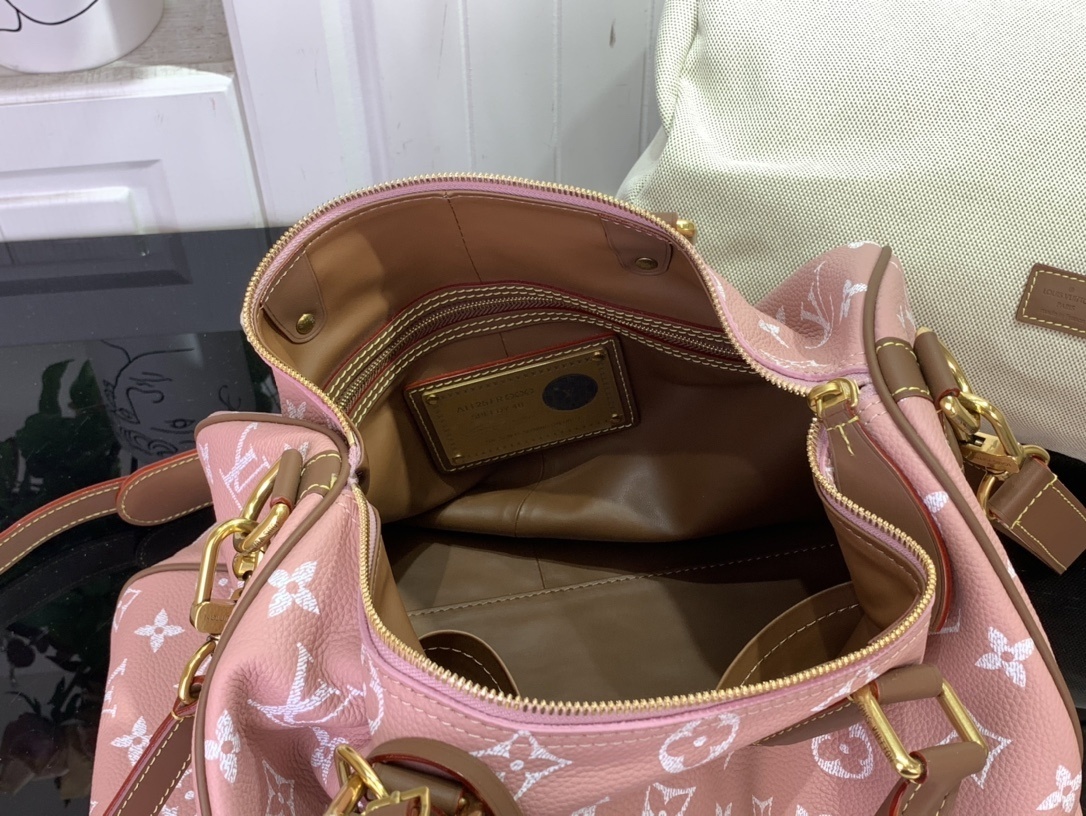 LV SPEEDY P9 BANDOULI??RE40 M24420A