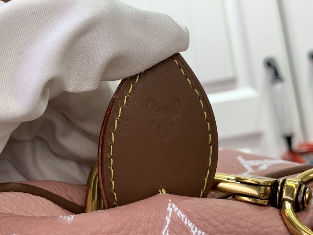 LV SPEEDY P9 BANDOULI??RE40 M24420A