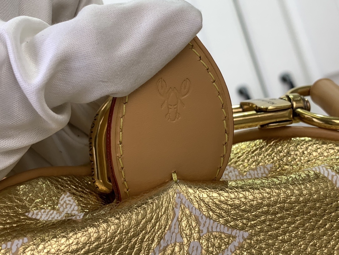 LV SPEEDY P9 BANDOULI??RE40 M24421