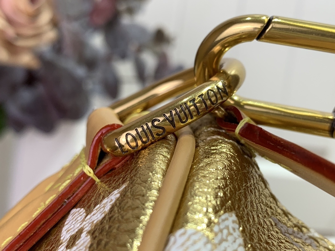 LV SPEEDY P9 BANDOULI??RE40 M24421