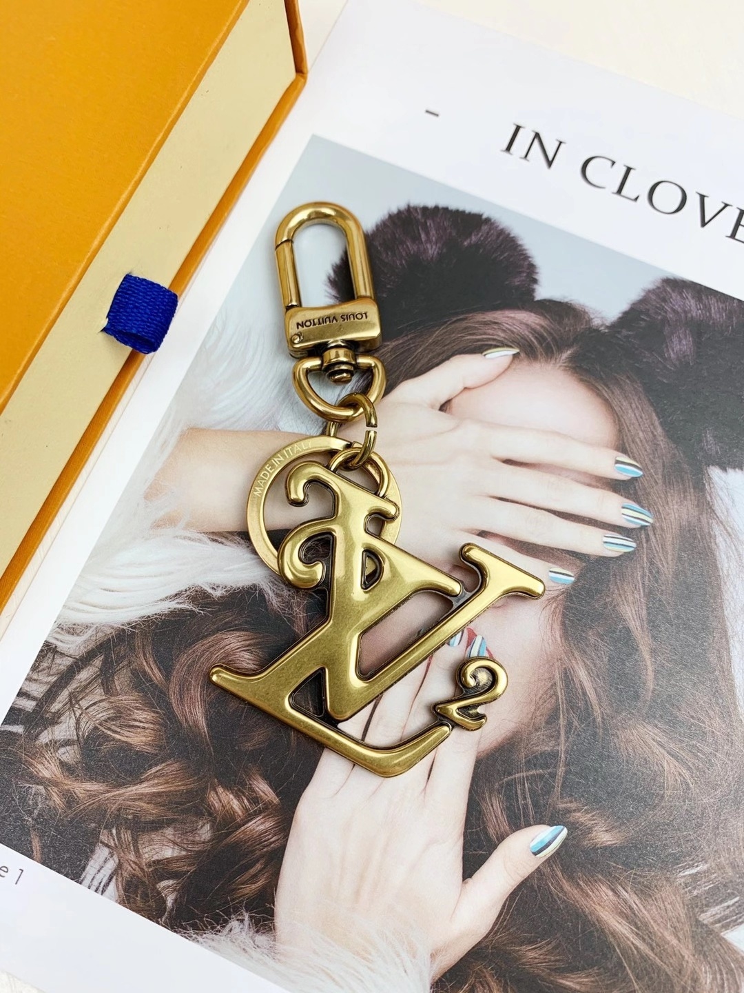 LV SQUARED BAG CHARM AND KEY HOLDER MP2715