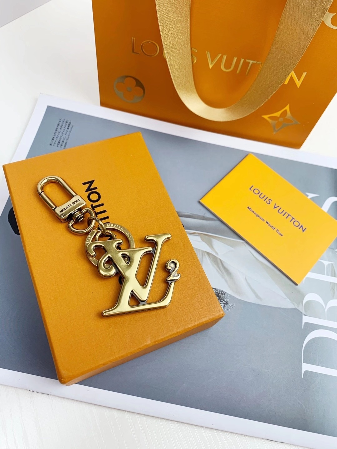 LV SQUARED BAG CHARM AND KEY HOLDER MP2715