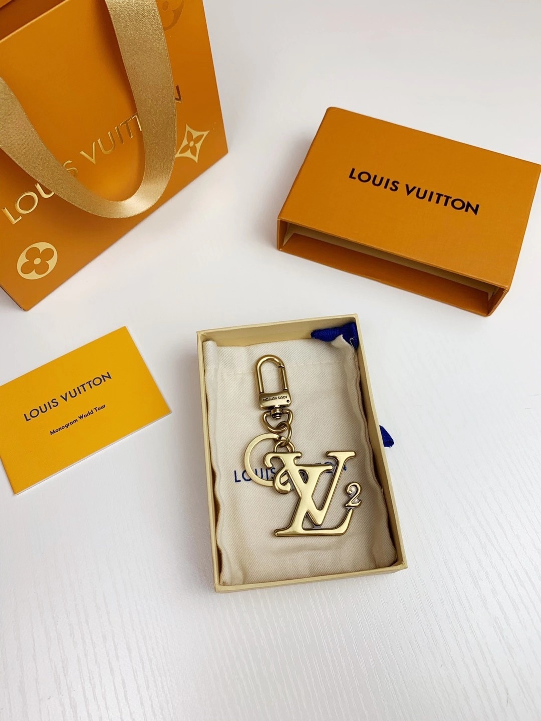 LV SQUARED BAG CHARM AND KEY HOLDER MP2715