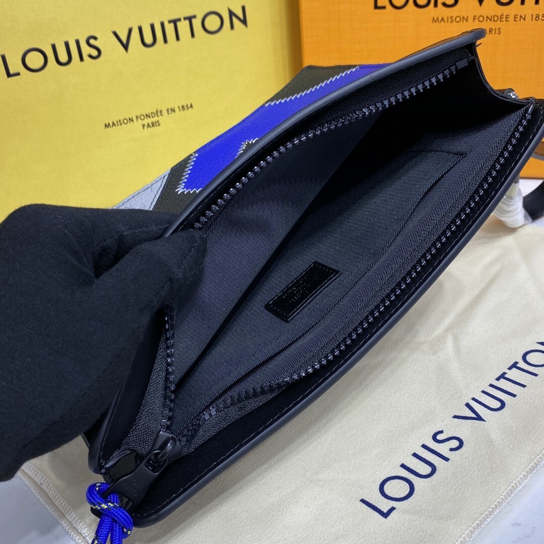 LV STANDING POUCH M81310 