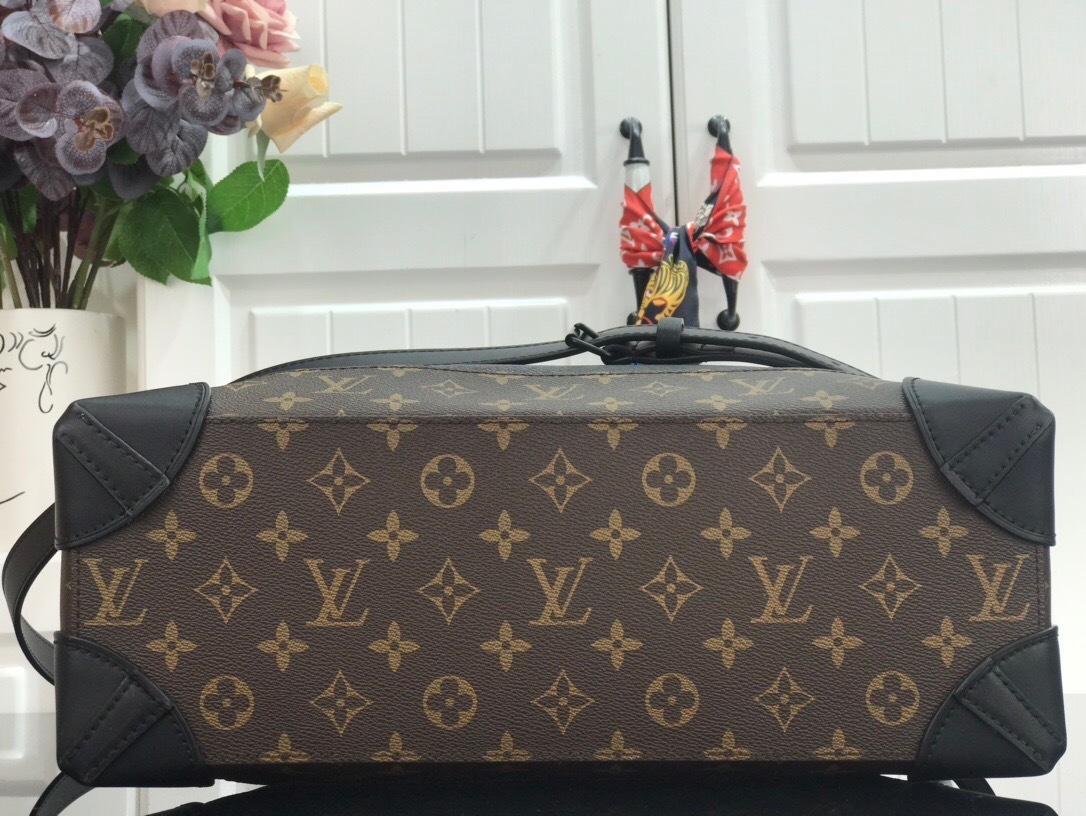 LV STEAMER BACKPACK M44473SW