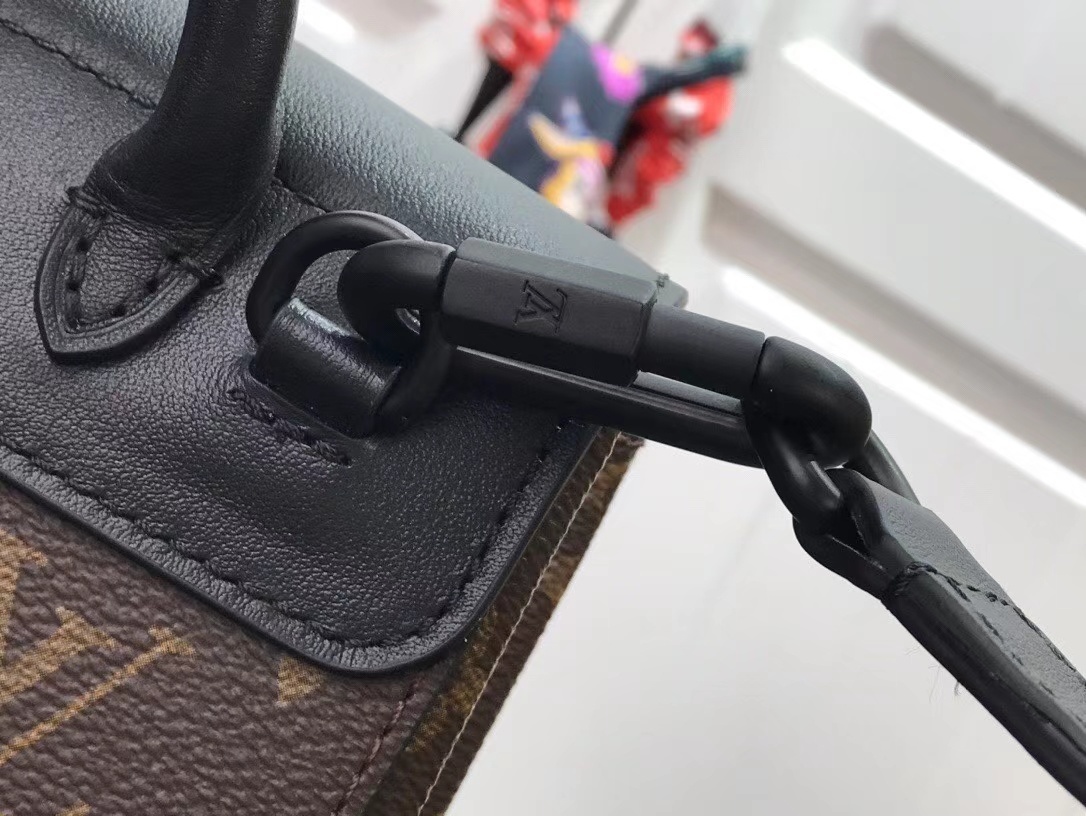 LV STEAMER XS M80327