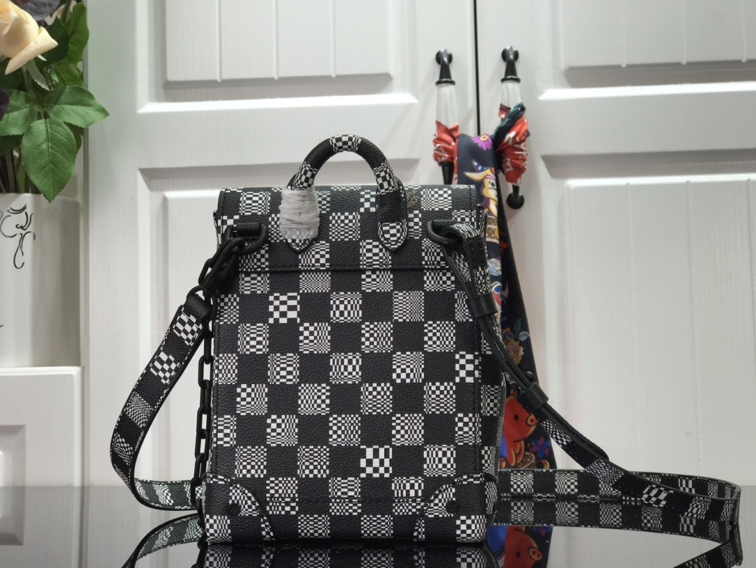 LV STEAMER XS N60453