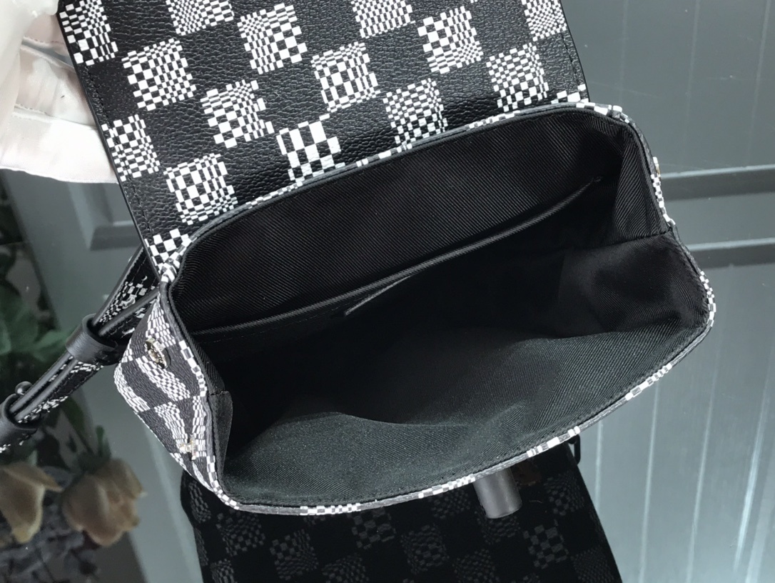 LV STEAMER XS N60453