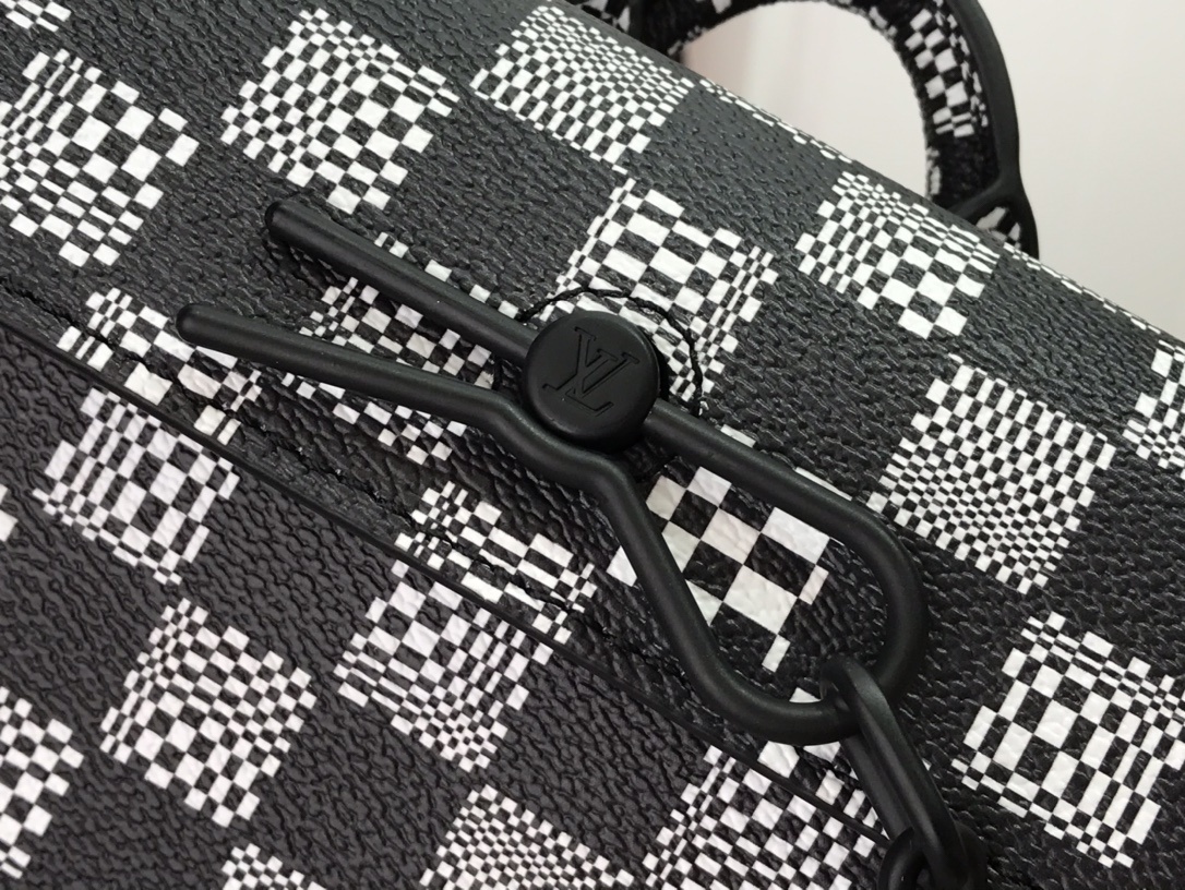 LV STEAMER XS N60453